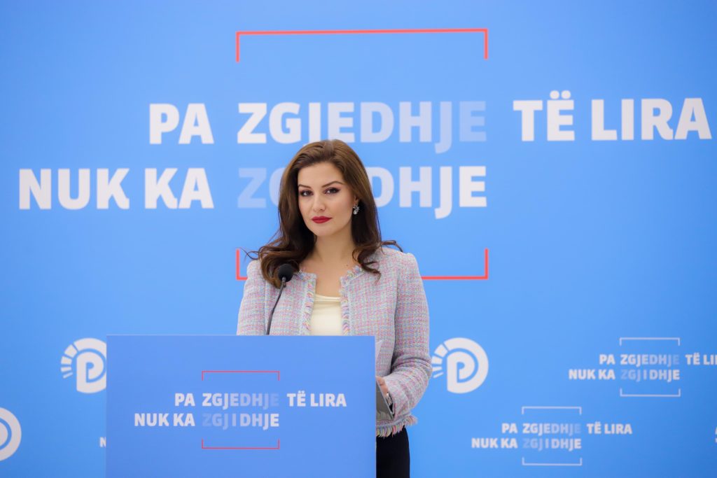 dokumenti-historik-i-kongresit-amerikan/-garo:-kriza-shqiptare-nuk-eshte-nje-ceshtje-e-brendshme,-por-prek-demokracine,-stabilitetin-rajonal-dhe-sigurine-euroatlantike