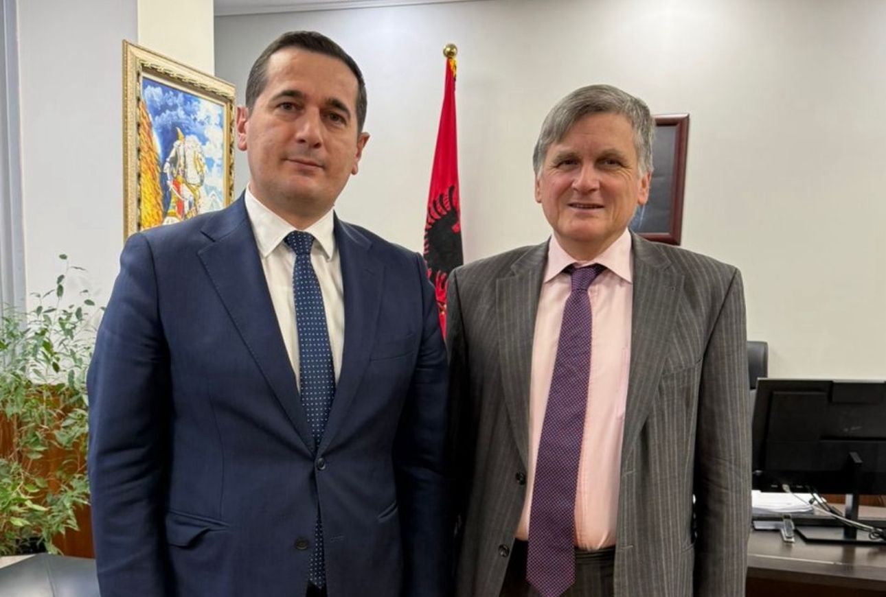 prezenca-e-osbe-mbeshtet-punen-e-spak,-ambasadori-terran-takim-me-klodjan-brahon:-bashkepunim-ne-luften-kunder-korrupsionit-dhe-krimit-te-organizuar