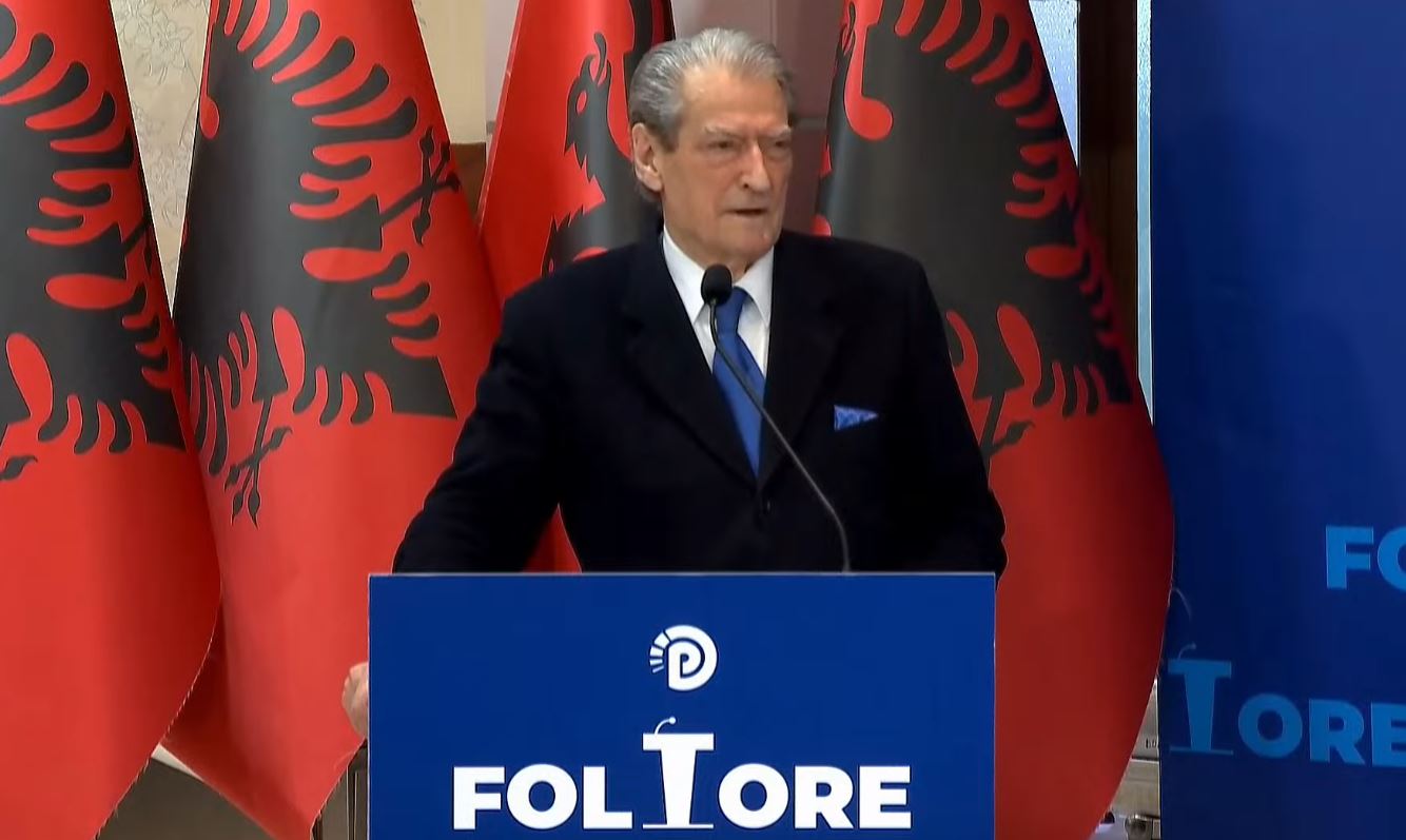 “te-zaptojme-bulevardin-derisa-te-largohet”/-berisha-kunder-dhunes:-rama-iken-me-revolte-popullore-paqesore