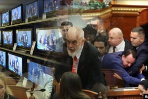 pas-debatit-te-rames-per-rtsh-ne,-‘mediahub’-futet-ne-kryeministri/-zbardhet-drafti-me-detajet-e-televizionit-te-ri-qe-premton-qeveria