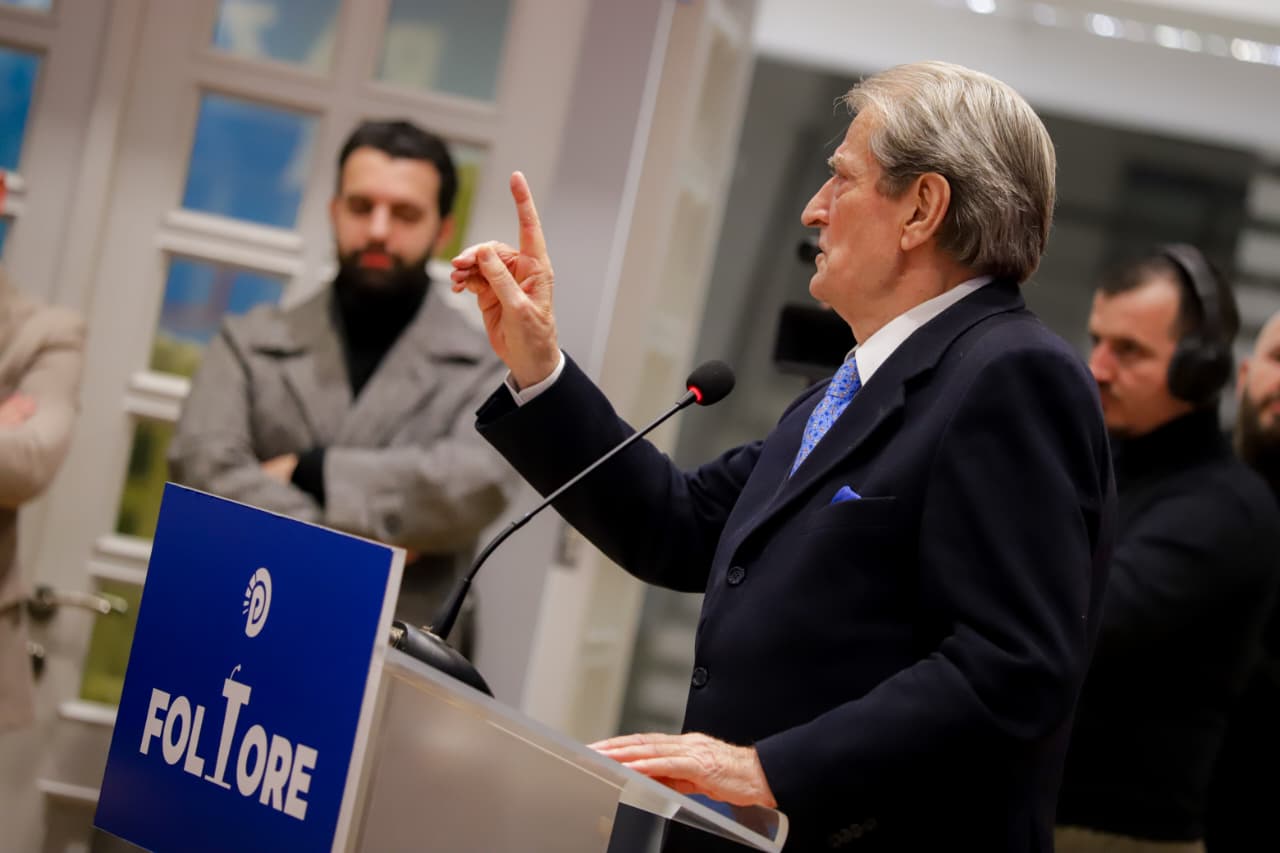 “rama-nuk-ia-heq-imunitetin-ballukut-se-ajo-i-thote-“te-marr-me-vete””,-berisha:-neser-“irenat”-e-gjk-do-mbrojne-lubine,-u-eshte-bere-presion!