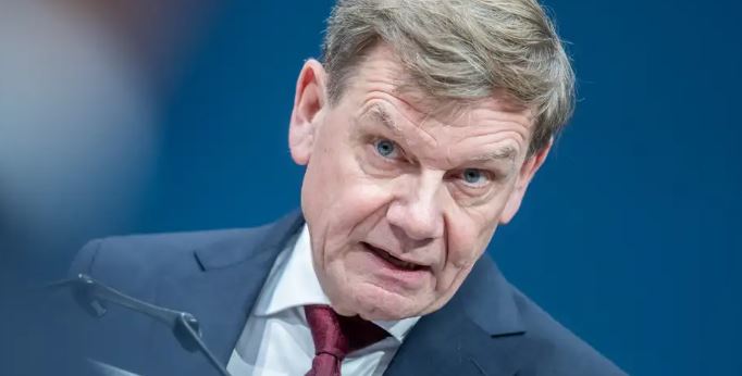 qeveria-gjermane-ende-po-shqyrton-ftesen-e-trump-per-ne-bordin-e-paqes