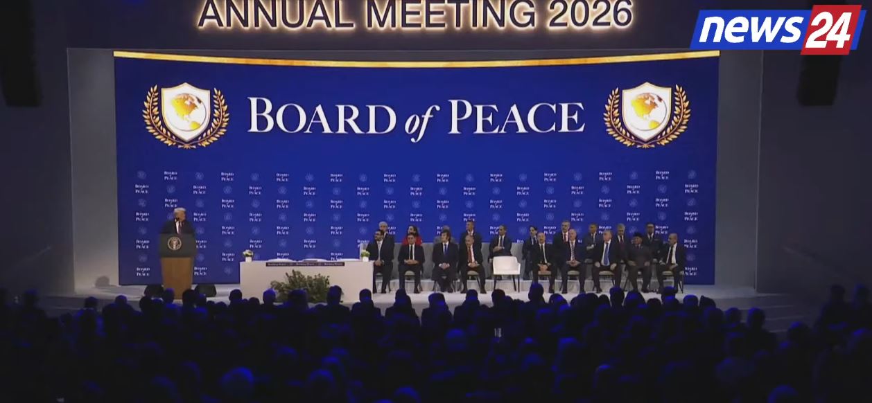 “bordi-i-paqes,-nje-nga-mekanizmat-me-te-rendesishme-te-krijuara”,-trump-batuta-ne-davos:-kam-2-3-lidere-qe-nuk-i-duroj-dot,-por…