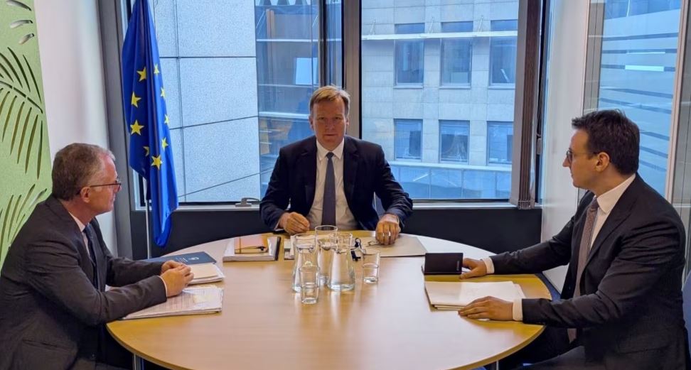 syte-nga-brukseli!-sot-pritet-te-mbahet-nje-rund-i-ri-i-dialogut-mes-kosoves-dhe-serbise