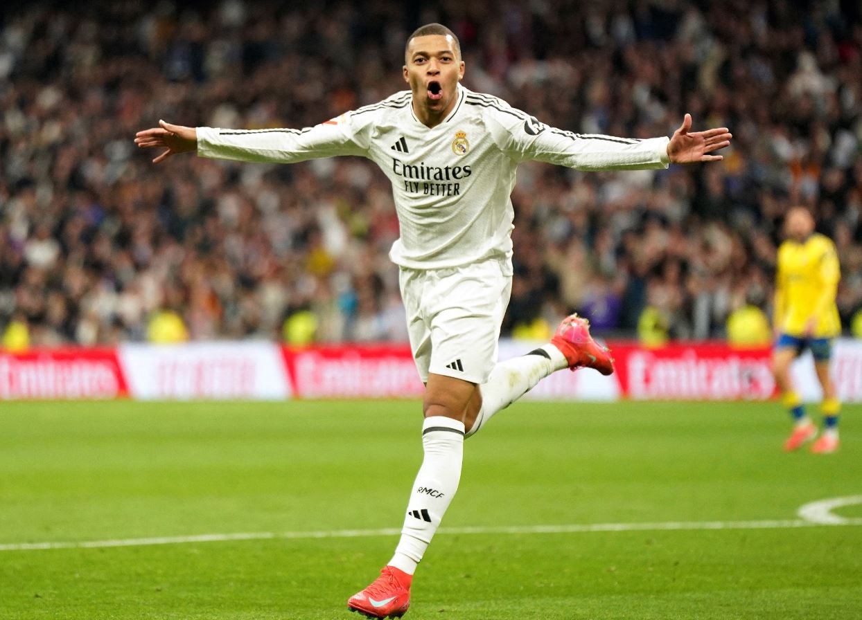 mbappe-ben-“bomberin”-edhe-ne-champions,-eshte-ai-golashenuesi-me-i-mire,-ndiqet-nga-harry-kane