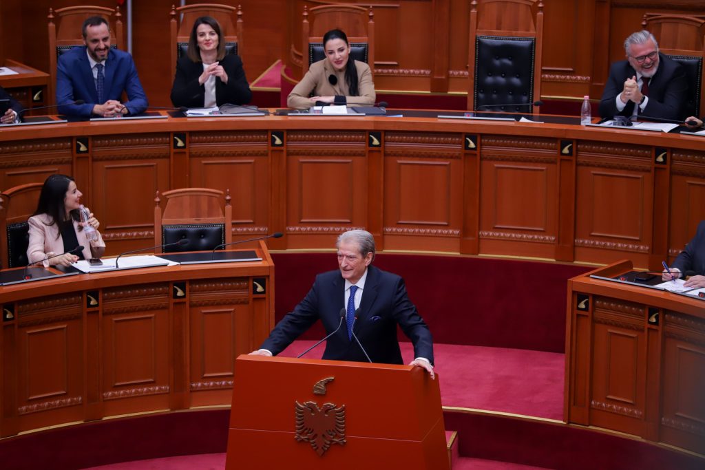 berisha:-shkoni-e-thojini-rames,-qendro-ne-zyre-ne-daten-24-se-po-te-vjen-populli