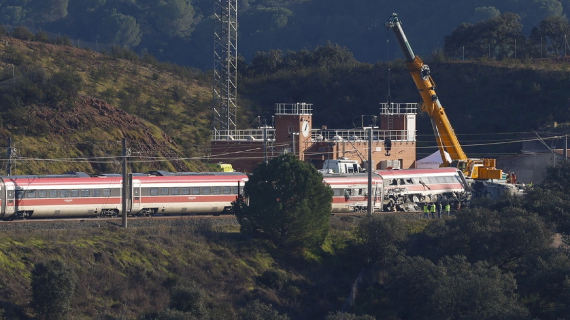 shkon-ne-45-numri-i-viktimave-nga-aksidenti-hekurudhor-ne-spanje