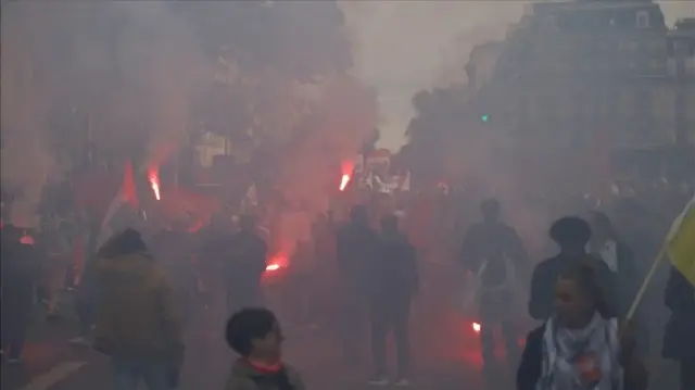 protesta-te-dhunshme-nga-mbeshtetesit-e-ypg/sdf-shperthejne-ne-marseje,-france