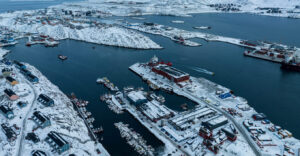 bloomberg-zbulon-planin-e-trump-per-groenlanden:-shba-te-kerkojne-‘cek-te-bardhe’-per-pranine-ushtarake