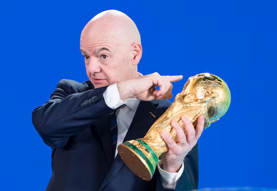 infantino-e-konfirmoi-ne-davos:-kupen-e-botes-fituesve-do-t’ua-dorezoje-trump