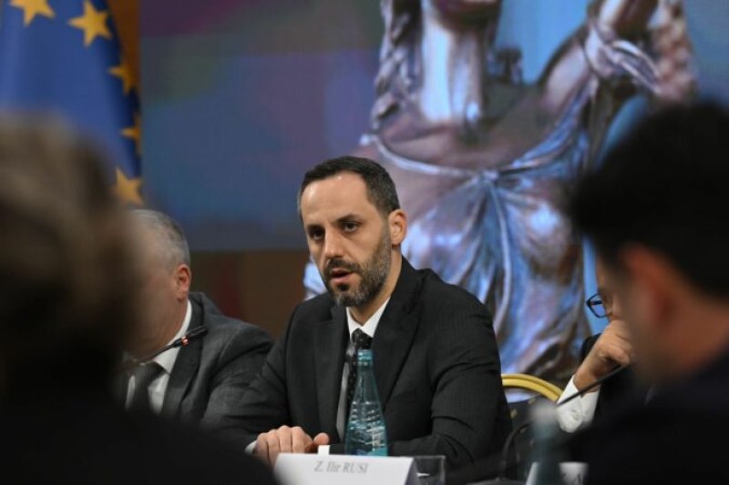 “siguria-ne-burgje-eshte-vije-e-kuqe”,-ministri-i-drejtesise-reagon-per-operacionin-ne-elbasan:-shkbb-do-te-shtoje-kontrollet-ne-te-gjitha-ievp-te