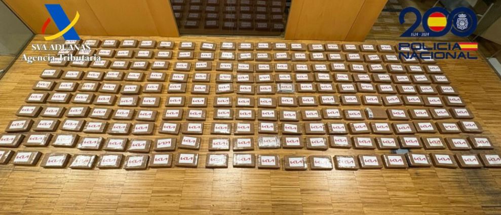 200-kg-kokaine-drejt-europes,-e-fshehur-ne-kontejner/-goditet-banda-kriminale-shqiptare.-kreu-i-grupit,-‘lordi-i-droges’