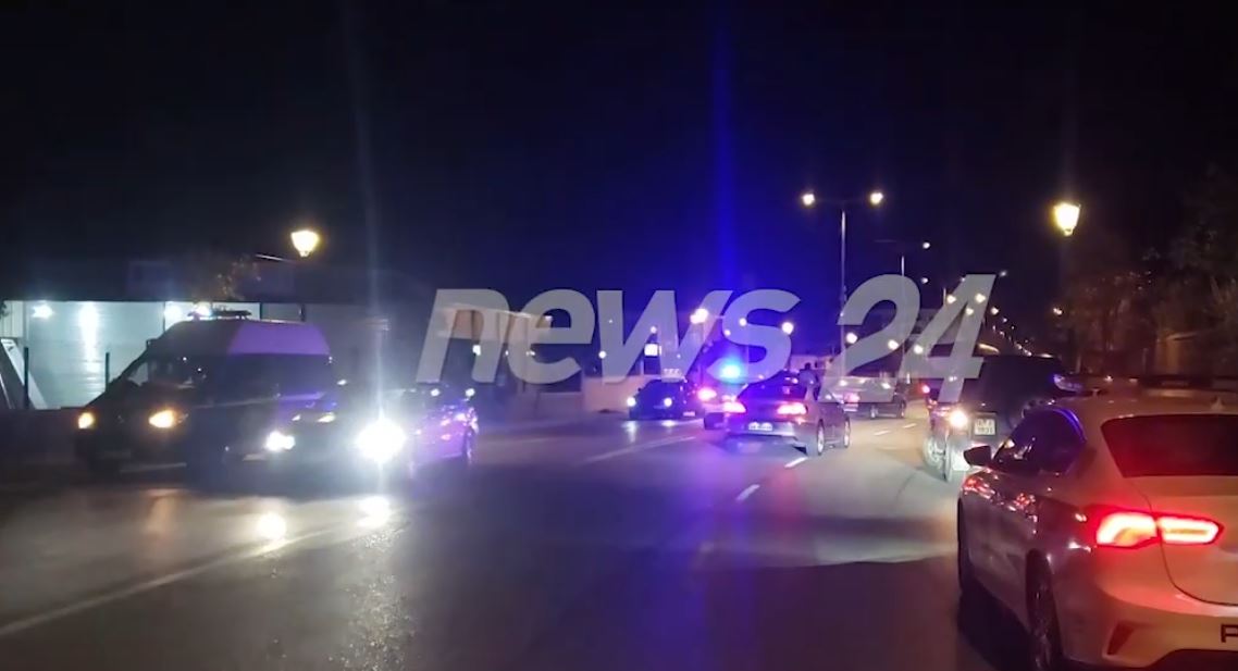 video/-perplasen-dy-makina-ne-berat,-plagoset-cifti-i-bashkeshorteve,-transportohen-ne-spital