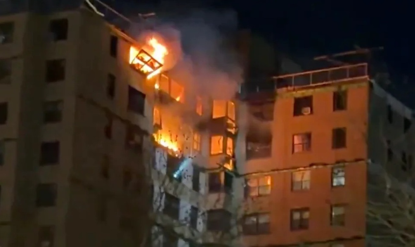 rrjedhja-e-gazit-shkakton-shperthimin,-zjarr-i-madh-ne-nje-ndertese-apartamentesh-ne-bronx