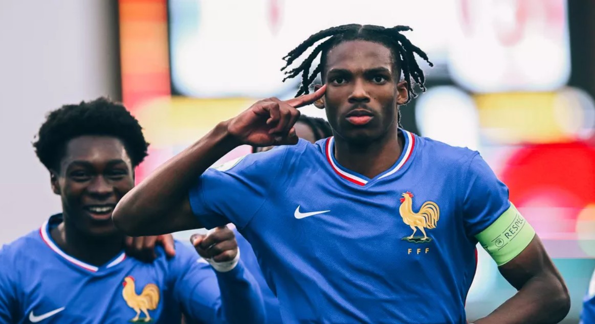 ishte-gati-te-transferohej-te-chelsea,-por-perfundon-te-real-madrid?-e-ardhmja-e-jeremy-jacquet-merr-nje-kthese-te-papritur