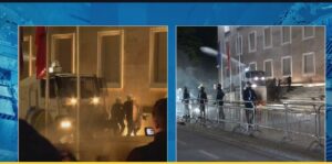 live-video-|-berisha-mbyll-fjalimin,-protestuesit-hedhin-bomba-molotov-dhe-“bresheri”-fishekzjarresh-drejt-kryeministrise.-godina-qeveritare-ne-flake!