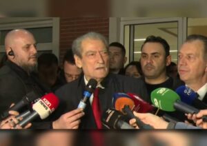 berisha:-berisha:-protesta-e-arriti-plotesisht-qellimin!-mesazhi-per-edi-ramen-ishte-se-vrimen-e-miut-nuk-do-ta-gjesh-me.-kerkoj-lirimin-e-menjehershem-te-25-protestuesve-paqesore!