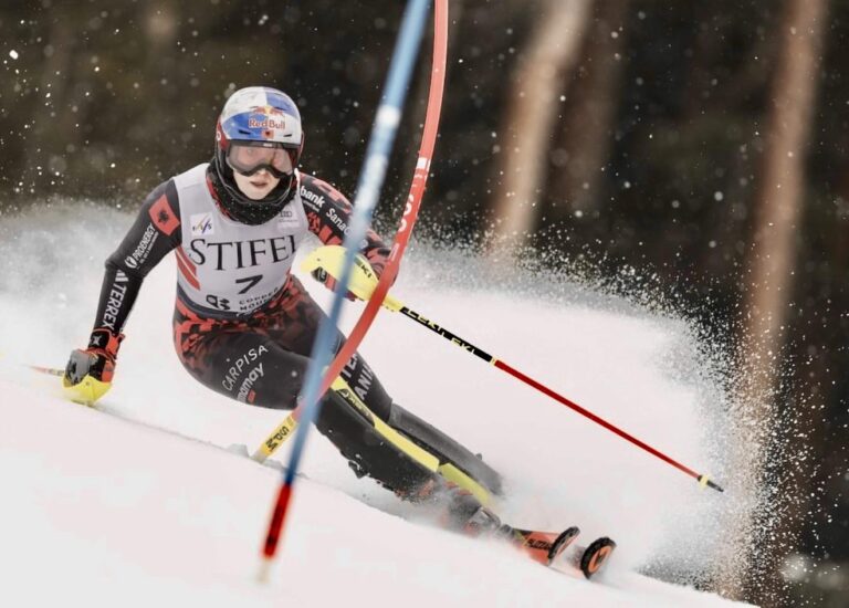 lara-colturi-zhgenjen-edhe-ne-ceki,-nuk-e-mbyll-dot-garen-e-sllallomit-e-vlefshme-per-kupen-e-botes