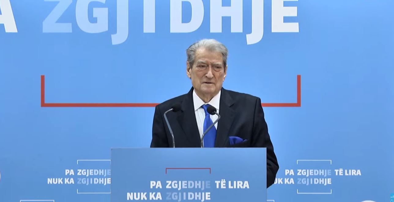 berisha:-protesta-e-djeshme,-revolte-dhe-zemerim-ndaj-lubi-ballukut,-ramaduros-dhe-lindave-te-tij