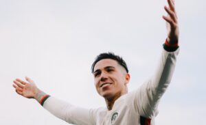 amerikano-latinet-nderojne-chelsea-n,-fitore-e-paster-e-“bluve”.-aston-villa-tregon-serish-qe-eshte-“kocke-e-forte”-(video)