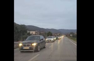 video/-fluksi-i-fundjaves-dhe-punimet-ne-rruge-rikthejne-trafikun-kilometrik-ne-aksin-librazhd-elbasan