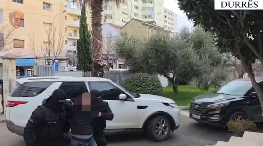 plagosi-me-thike-vajzen-e-tij,-arrestohet-56-vjecari-ne-durres