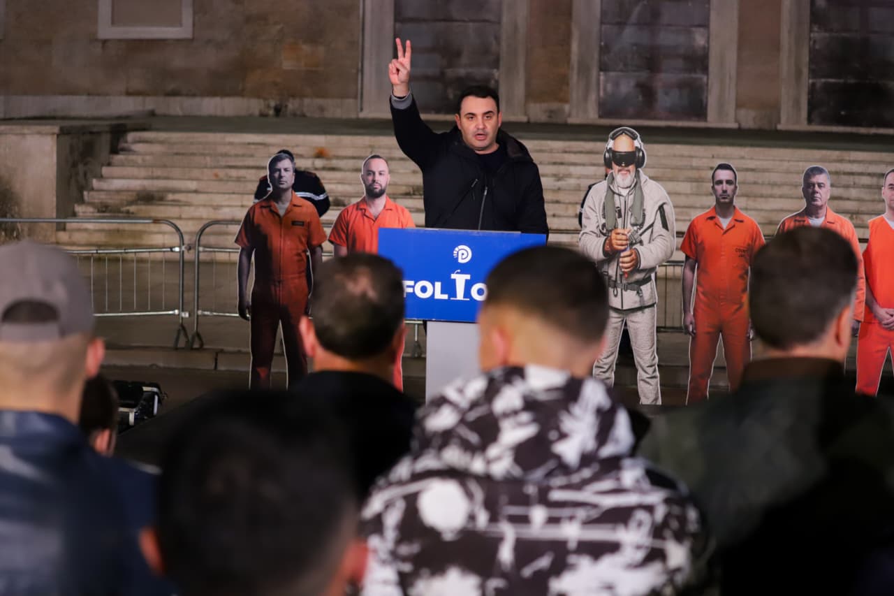 foltorja-e-pd-pa-berishen/-belind-kellici:-dhuna-ndaj-qytetareve-ne-protesten-e-24-janarit,-vendim-politik-nga-bunkeri-i-surrelit