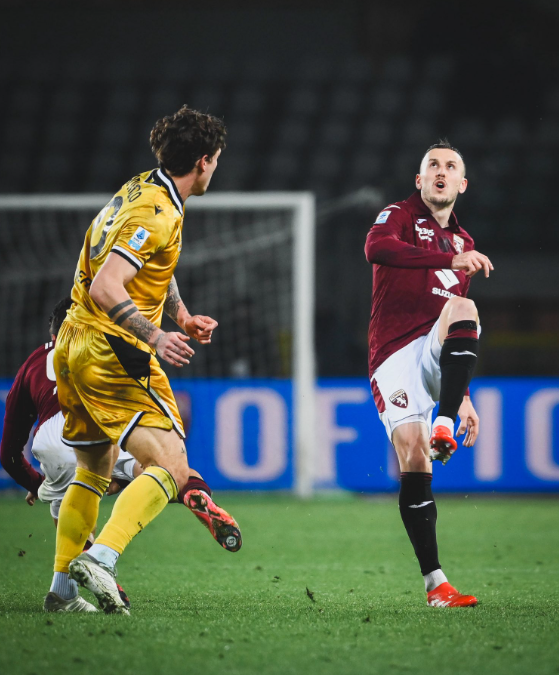 goditje-e-rende-per-torinon,-ismajli-nje-muaj-jashte,-terheqje-ne-kofshe