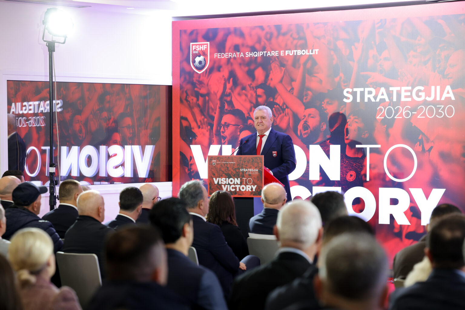 kreu-i-fshf,-armand-duka-prezanton-strategjine-“vision-to-victory-2026-2030”:-nga-zhvillimi-i-te-rinjve-te-infrastrukturat-dhe-rritja-e-spektatoreve-ne-stadiume!