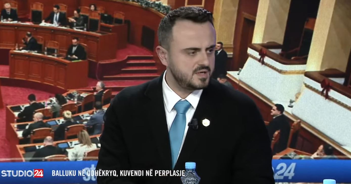 “pezullimi-i-ballukut-erdhi-pas-deshmive-per-intimidim-te-vartesve”,-besart-xhaferri:-rast-unikal-qe-e-pandehura-te-vazhdoje-detyren