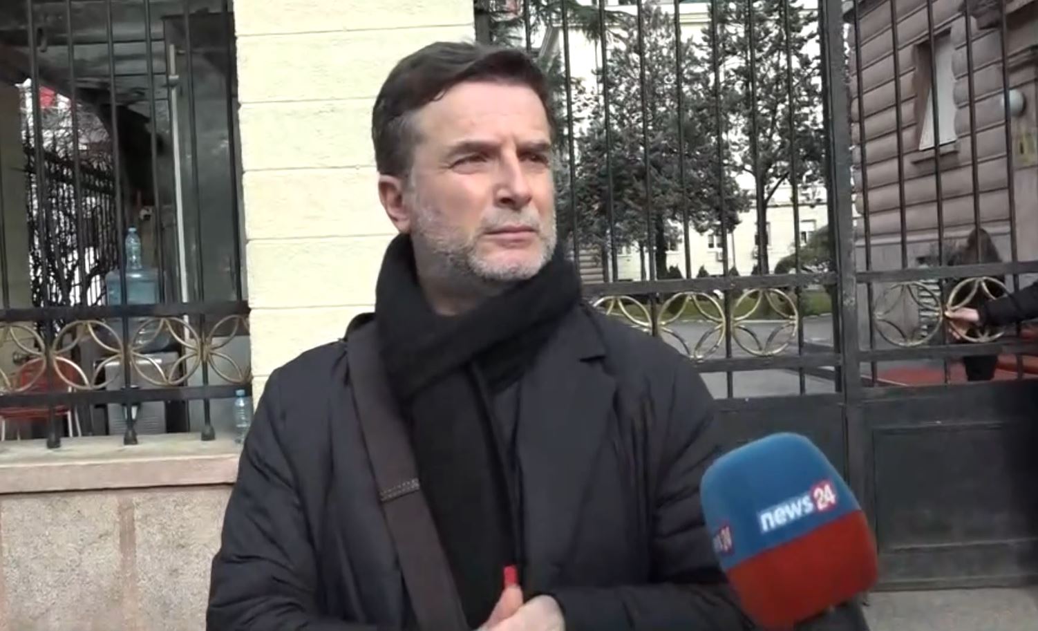 “pyesni-peleshin!”/-spak-kerkoi-arrestimin-e-ballukut,-keshilli-i-mandateve-shtyu-mbledhjen,-brace:-zv.-kryeministrja-s’ka-imunitet-sa-kohe-eshte-nen-hetim