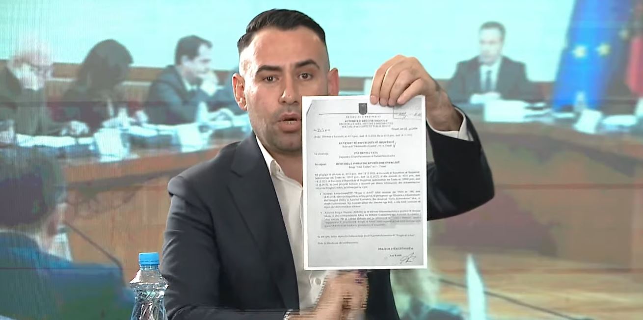 “ballukut-do-t’i-shtohen-faktet-e-korrupsionit”,-toska-denoncon-ne-spak-zv/kryeministren:-tuneli-i-murrizit-i-pakolauduar!-jetet-e-njerezve-qe-e-perdorin-jane-ne-rrezik