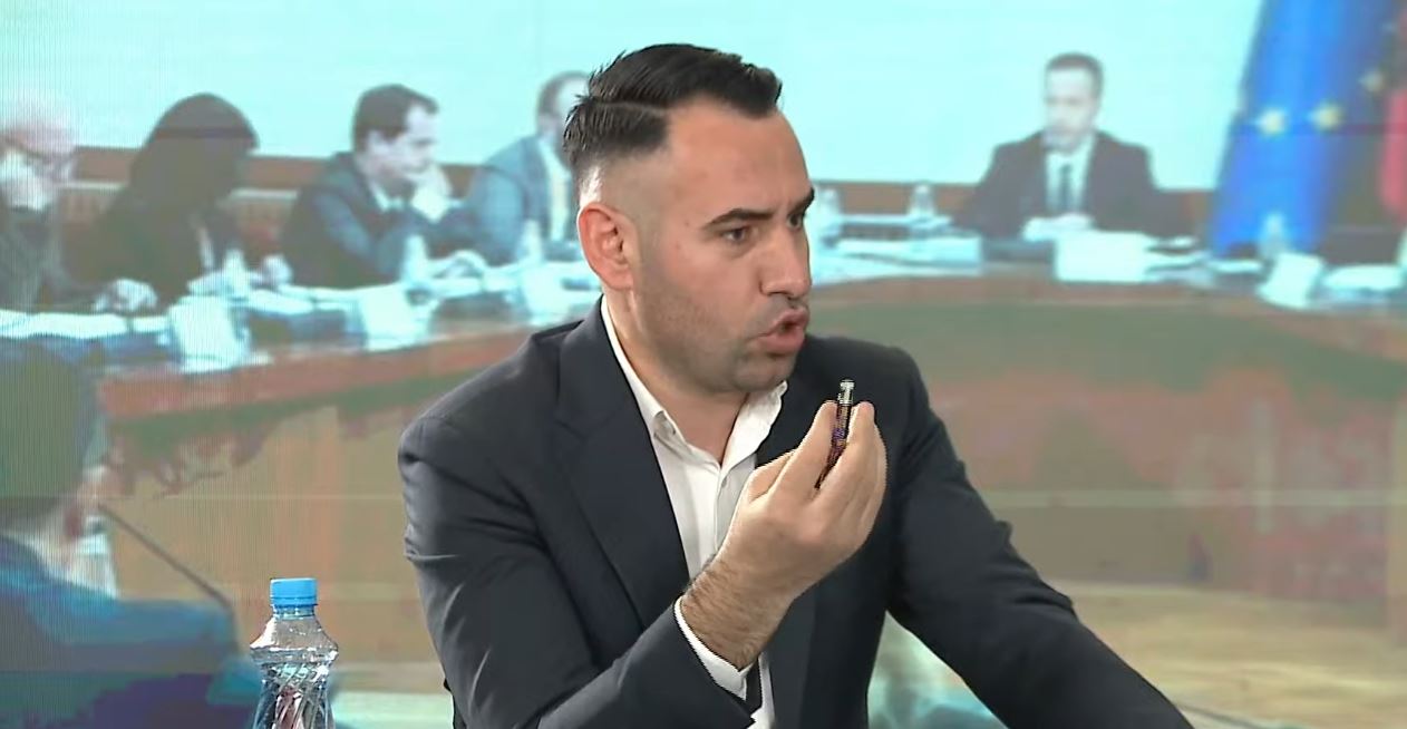 “rama-do-te-shkarkoje-gjysmen-e-ministrave-ne-shkurt”,-toska-zbardh-prapaskenat:-balluku-ka-video-te-kryeministrit…