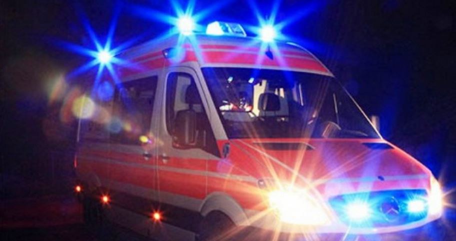 aksident-ne-aksin-rrugor-“dhemblan-tepelene”,-kamiocina-del-nga-rruga,-humb-jeten-50-vjecari