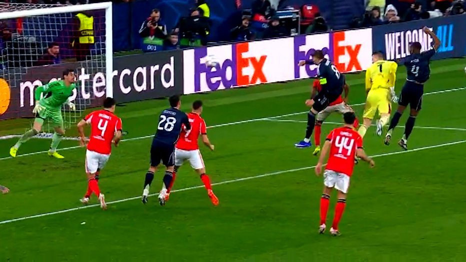 tabloja-e-plote-e-champions-league:-8-ekipet-e-para,-16-ekipet-e-play-offit-dhe-12-ekipet-e-skualifikuara