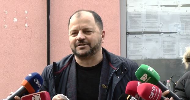 “krimi-elektoral,-tender-i-qenve-e-pastrim-parash”/-maliqi:-salillari-nuk-hetohet-se-leku-e-hedh-ujin-perpjete!-kam-bere-kallezime-te-reja,-por…