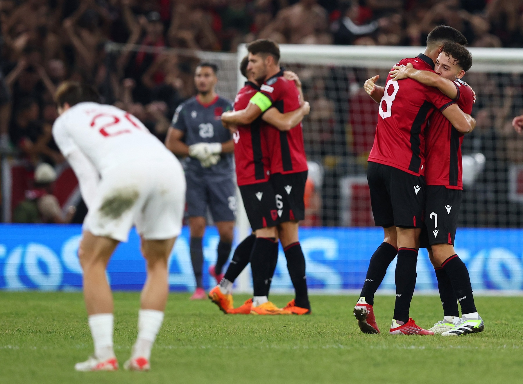 ndeshja-e-play-off-ne-poloni,-shqiperia-me-shume-bileta-ne-dispozicion?