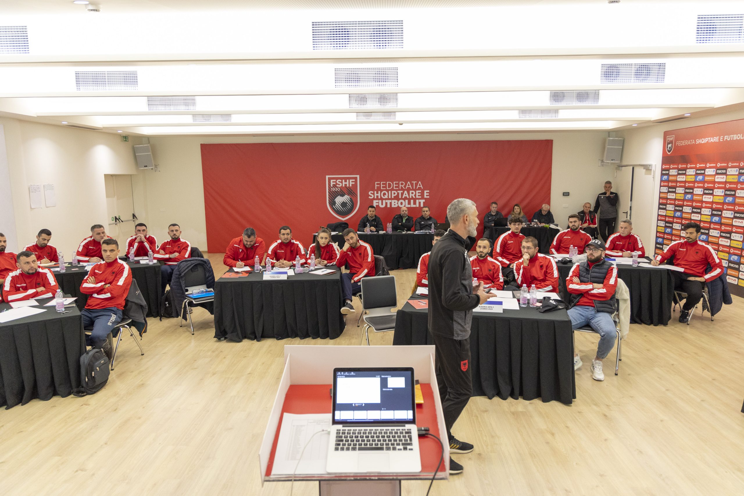 hapen-regjistrimet-per-kursin-e-licences-uefa-c-per-trajnere-ne-tirane