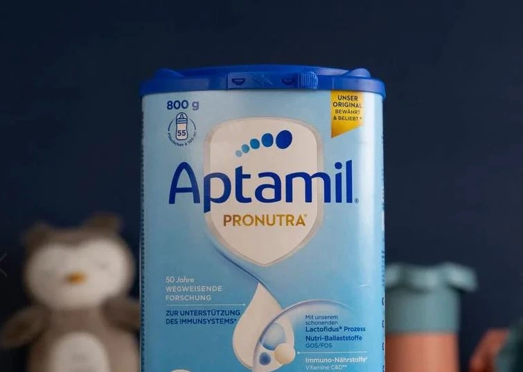 pas-urdhrit-te-aku-se,-firma-terheq-nga-tregu-te-gjitha-serite-e-qumeshtit-aptamil,-per-foshnje.-rezultoi-me-toksina-te-rrezikshme-per-shendetin