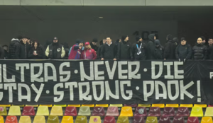 shtate-tifozet-e-paok-nderruan-jete-ne-aksident,-nje-minute-heshtje-ne-ndeshjen-e-europa-league