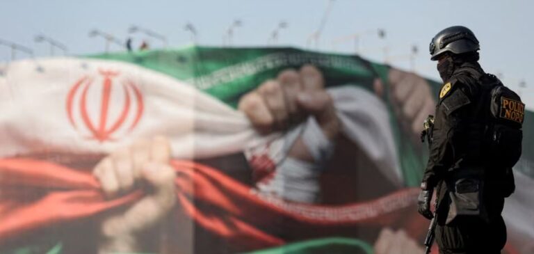 analiza-e-rel:-sarajeva-binjake-hesht,-ndersa-teherani-shtyp-protestuesit