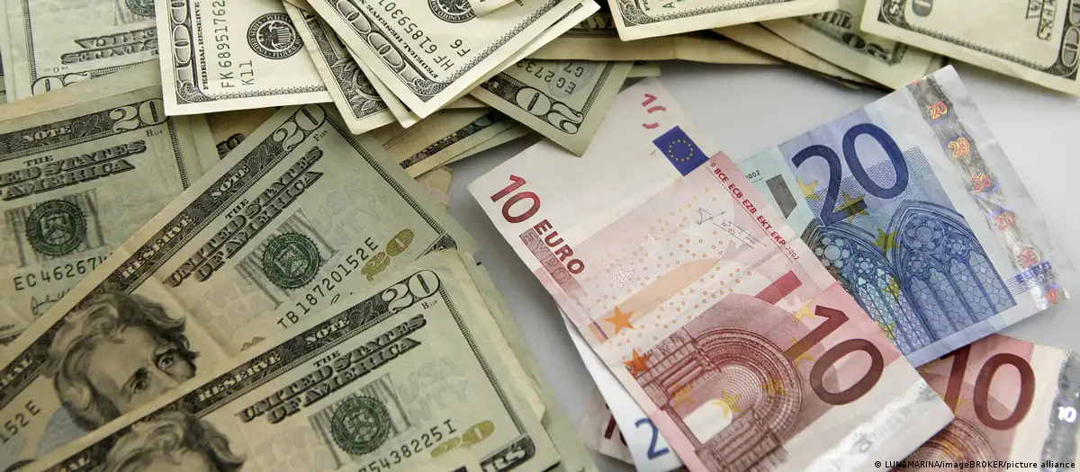 “vitin-e-kaluar-shenoi-humbjen-me-te-fuqishme-qe-prej-gati-nje-dekade”/-dw:-a-eshte-dollari-i-dobet-rrezik-per-europen?