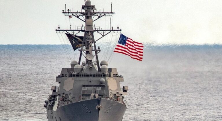 paralajmerimet-e-shba-per-sulme-ndaj-iranit/-“shkaterruesi”-amerikan-ankorohet-ne-portin-izraelit