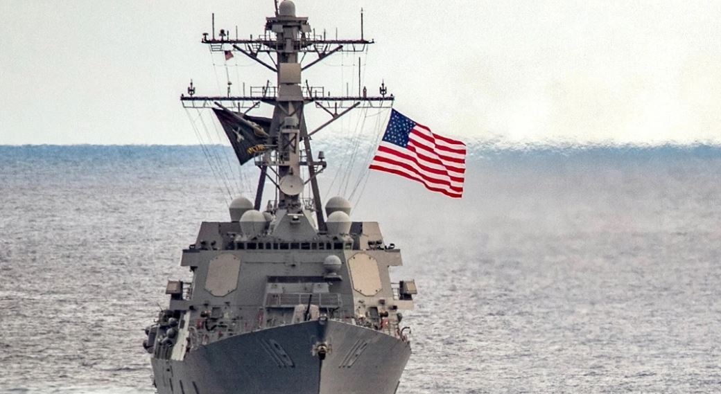 paralajmerimet-e-shba-per-sulme-ndaj-iranit/-“shkaterruesi”-amerikan-ankorohet-ne-portin-izraelit