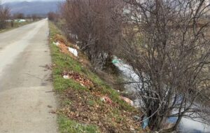 sezon-i-humbur-per-patatet-ne-maliq-dhe-devoll,-qindra-tone-produkte-rrezikojne-te-kalben,-ankohen-fermeret:-asnje-subvencion-nga-shteti!