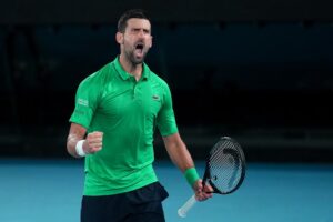 djokovic-mposht-sinner-dhe-shkon-ne-finalen-e-australian-open,-italiani-dorezon-titullin