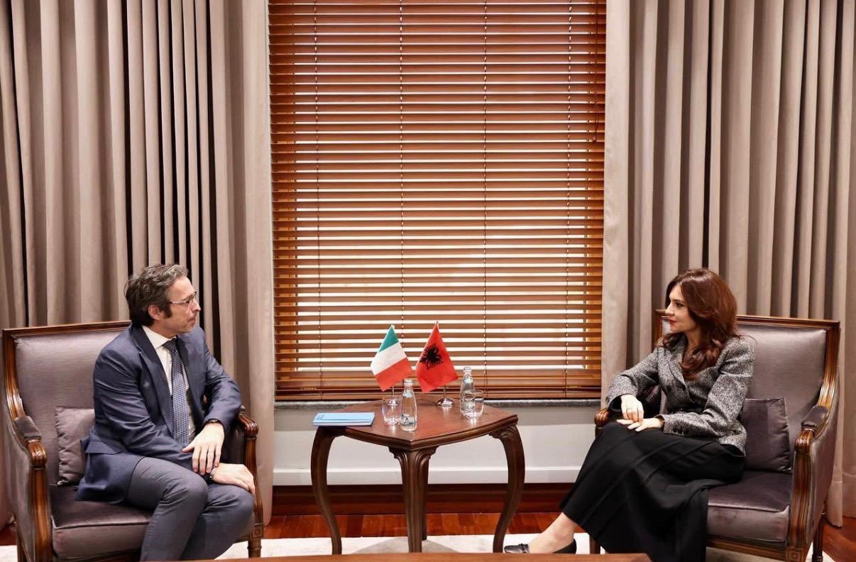 spiropali-me-ambasadorin-e-italise:-tirana-mirepret-ne-18-shkurt-forumin-e-korridorit-viii,-arteries-strategjike-te-sigurise-europiane