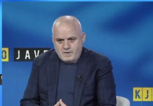 “agjentet-e-bkh-mund-t’i-shkojne-rames-ne-zyre”,-artan-hoxha:-kaseta-e-dorezuar-ne-spak-tregon-se-vrasjet-jane-bere-me-urdher!