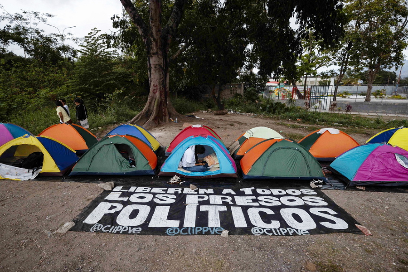 ambasada-amerikane:-te-gjithe-qytetaret-amerikane-te-burgosur-ne-venezuele-jane-liruar