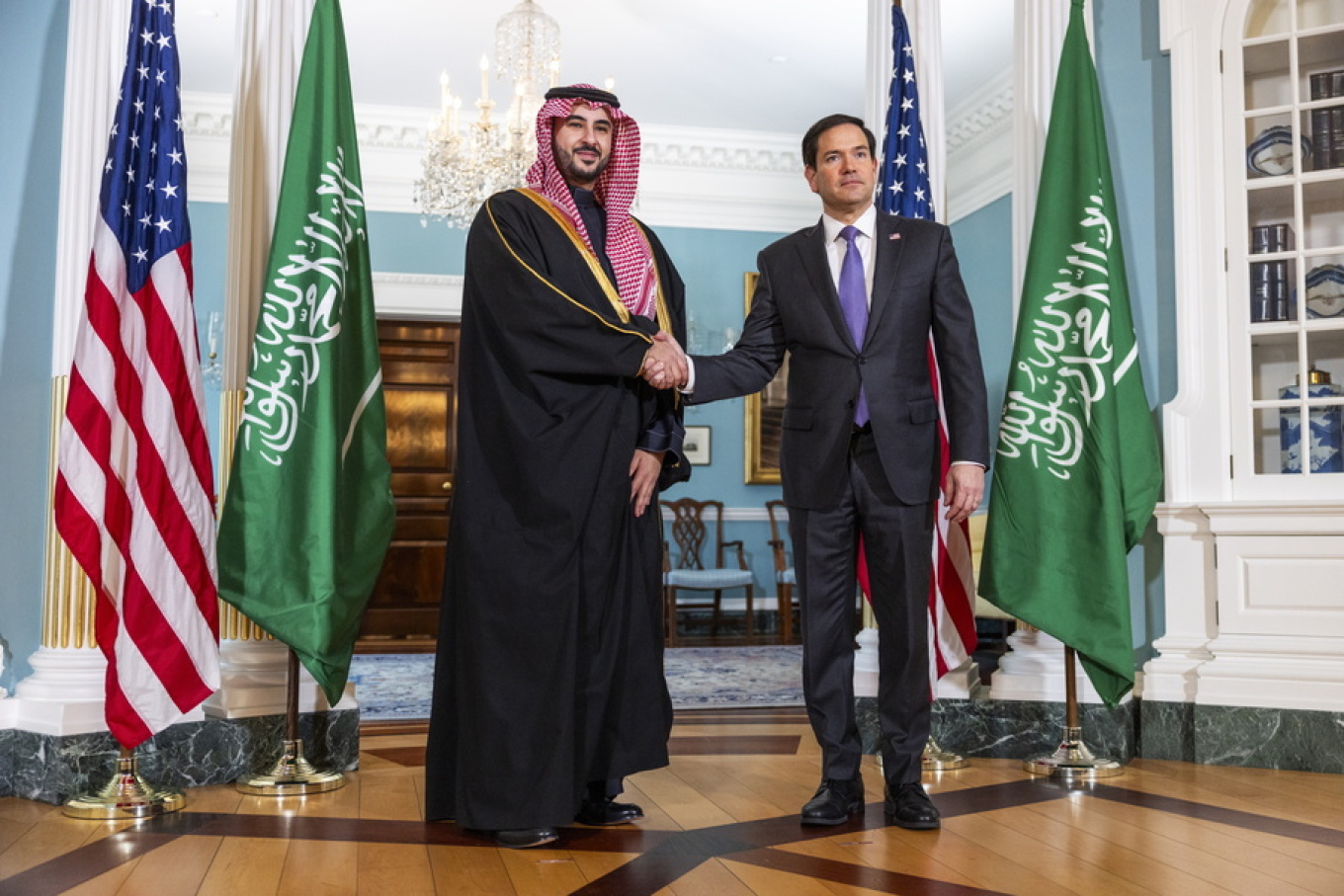 ministri-i-mbrojtjes-i-arabise-saudite:-nese-trump-nuk-e-bombardon-iranin,-teherani-do-te-forcohet